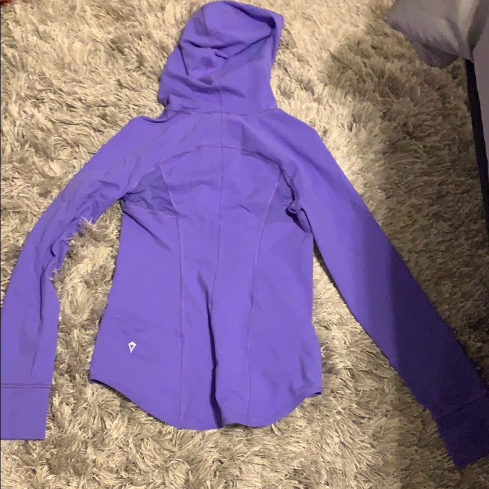 Ivivia Jacket - Picture 2 of 5